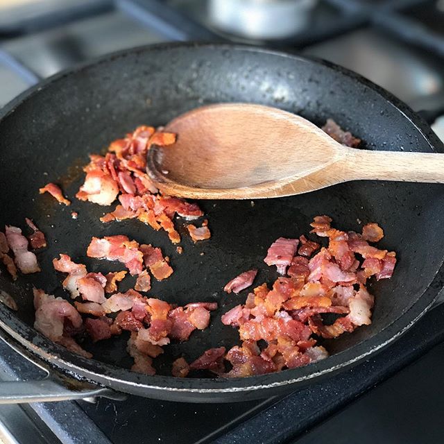 Today's breakfast. I snip the bacon up with scissors, fry it until crisp then bung in a couple of eggs and scramble it all together. Yum. In other news, Charlie is still alive in Leicester. I started compiling a few student discounts for him and ended up with a huge list of food, travel, fashion and tech student discounts which I've published on the blog today. If you're a student (or the parent of one), go have a read as some of them are limited time offers. Go on, tag a student! #studentlife #studentdiscount #mmmbacon