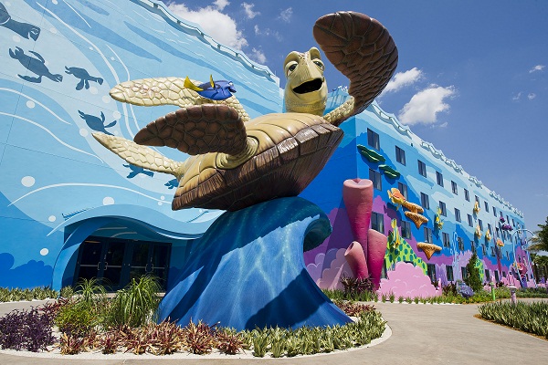 Giant Crush at Disney's Art of Animation