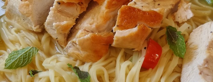 Chilli chicken noodles