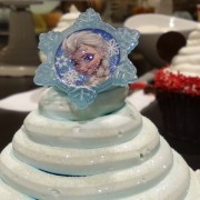Frozen cupcake topper