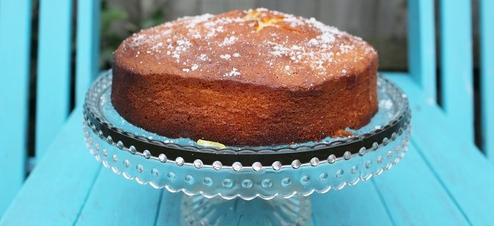 Lemon drizzle cake outside