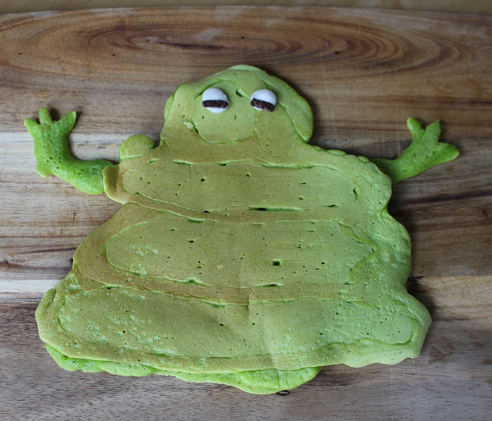 Green blob pancakes