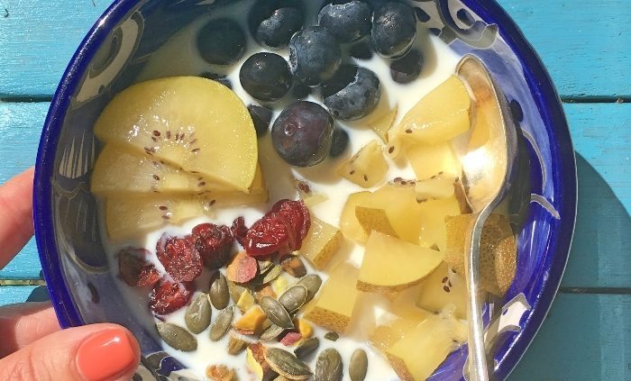Kiwifruit and coconut breakfast bowls