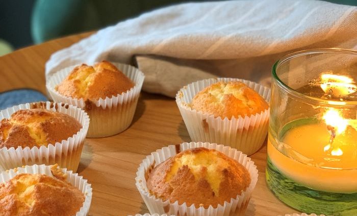 Pastry jammy cakey things